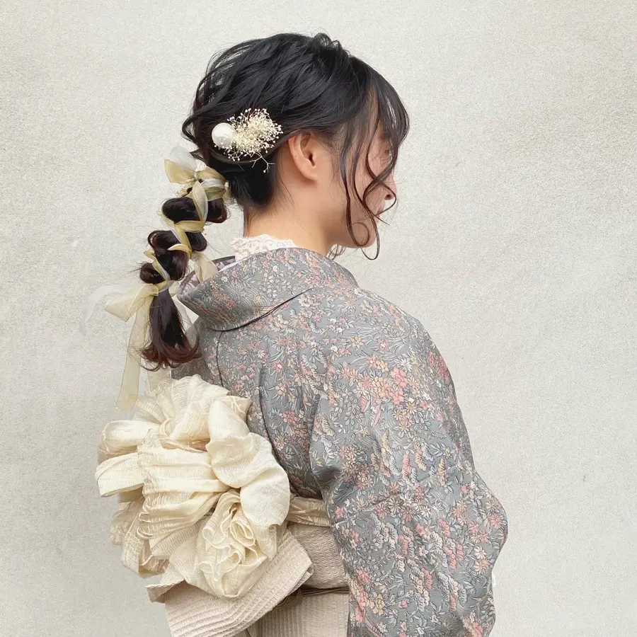 Rihana Kimono's Classic! Ponytail Arrangement with Dry Flower Ribbon
