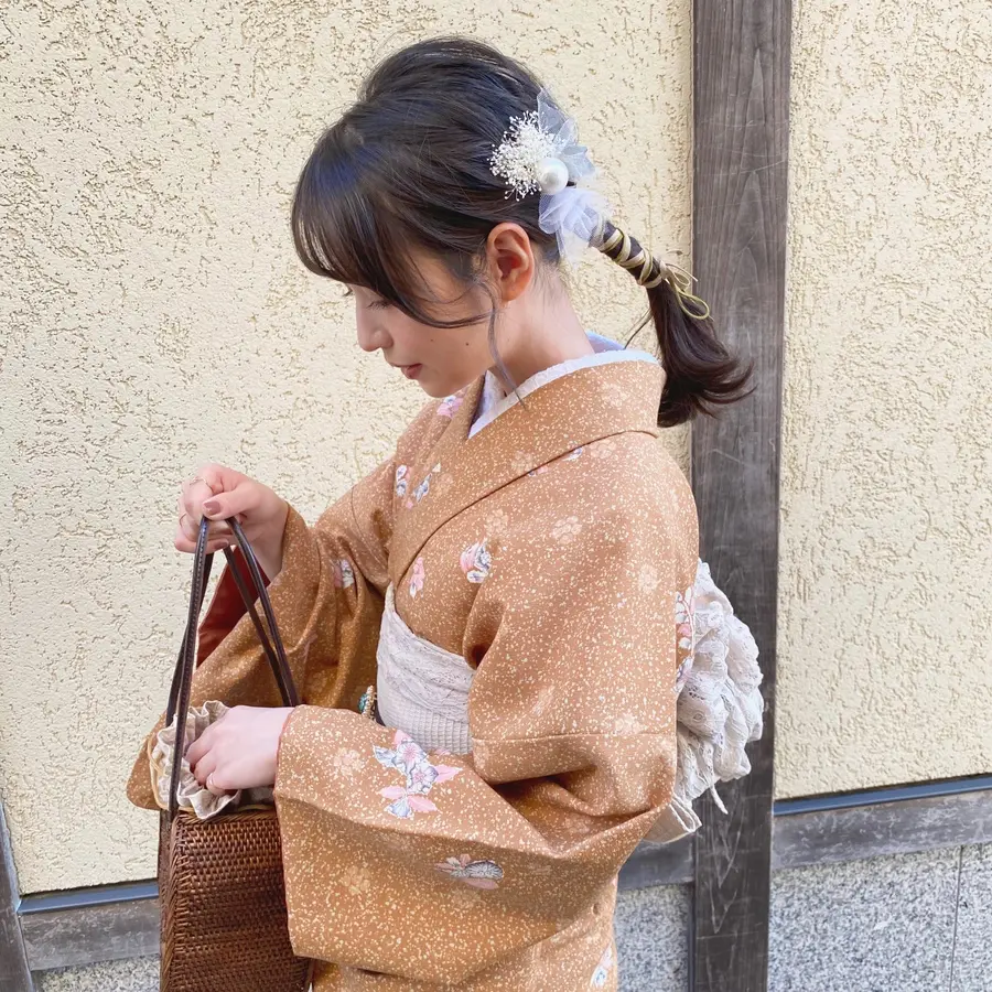 A neat Ponytail Arrangement goes well with antique kimonos ◎