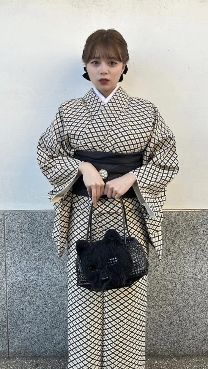 Classic Retro Kimono with Takeda Rhombus Pattern