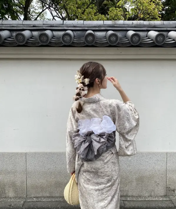 You Must Capture the Back View of the Kimono! Turning Your Face Sideways Makes the Hair Accessories Look Cute 💕