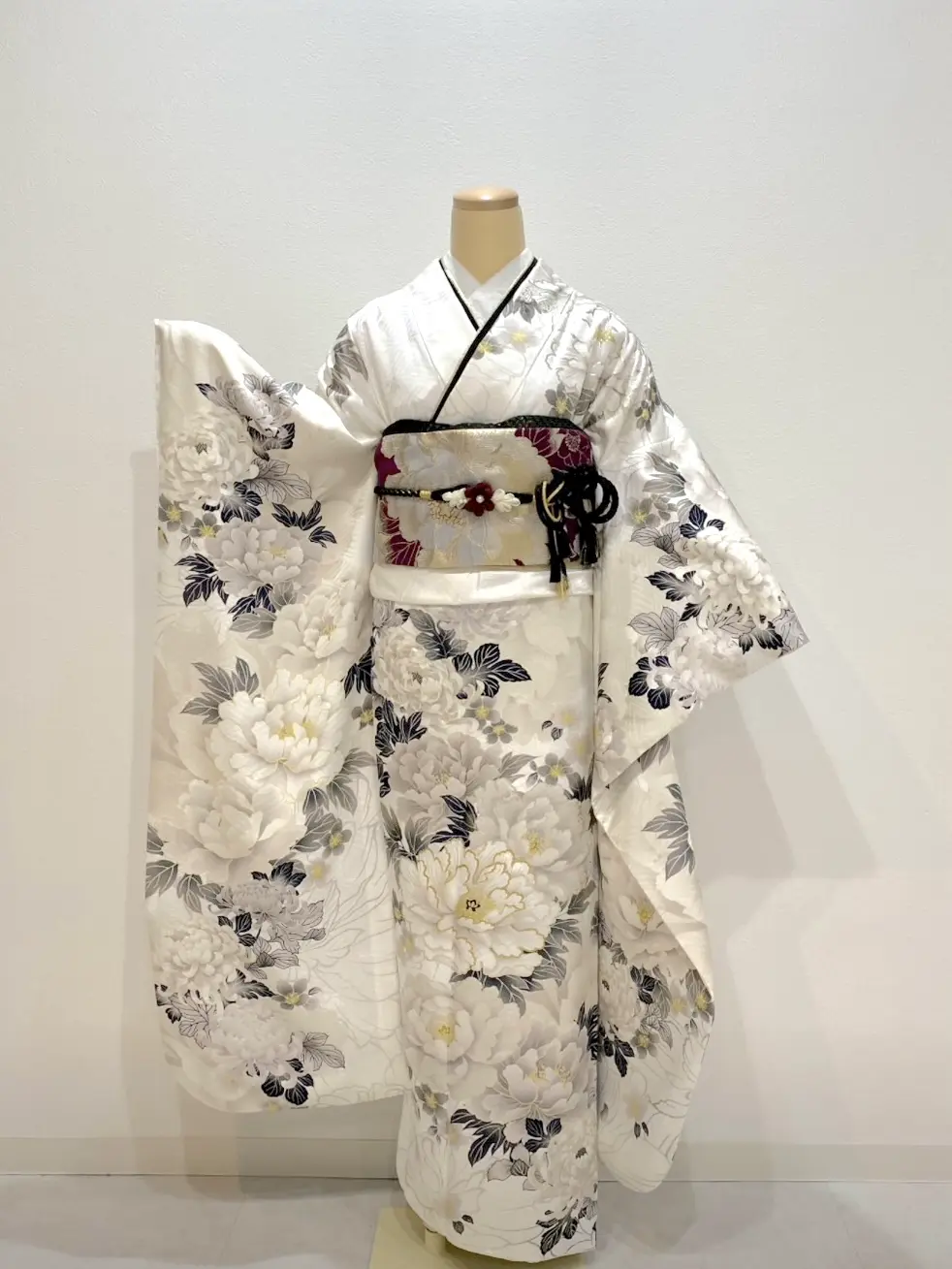 Rikawafuku Furisode Kimono