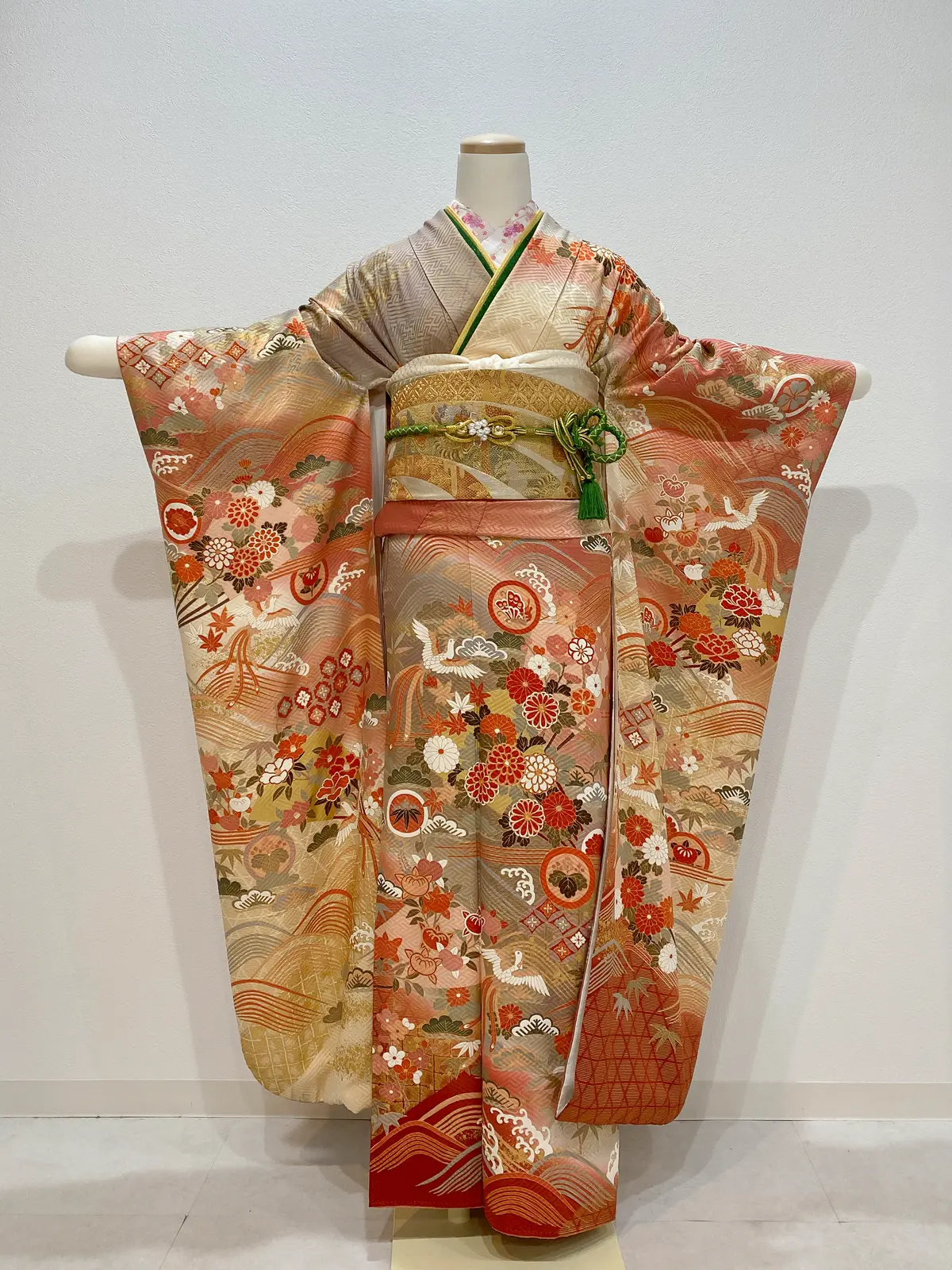 Rikawafuku Furisode Kimono