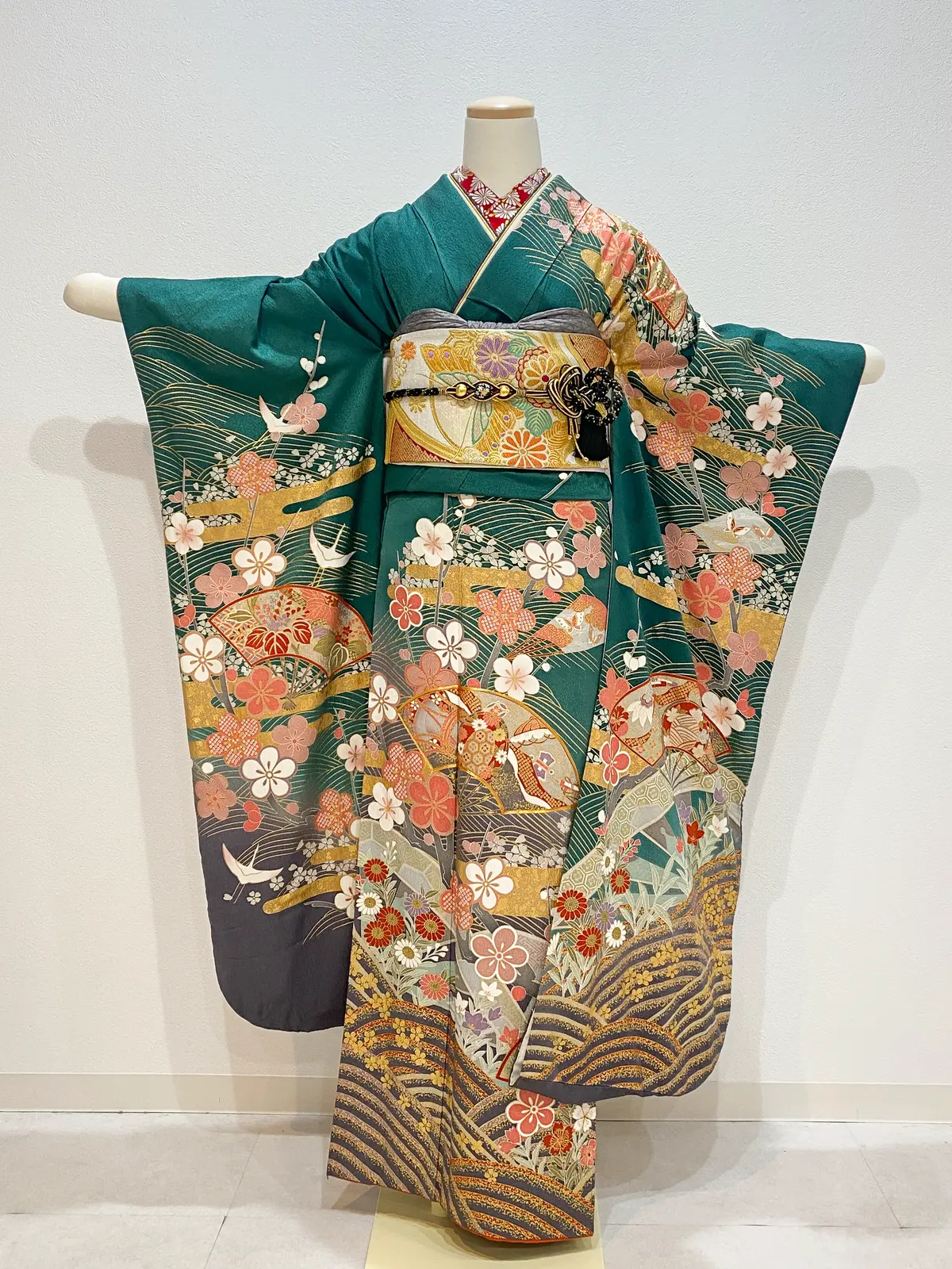 Rikawafuku Furisode Kimono