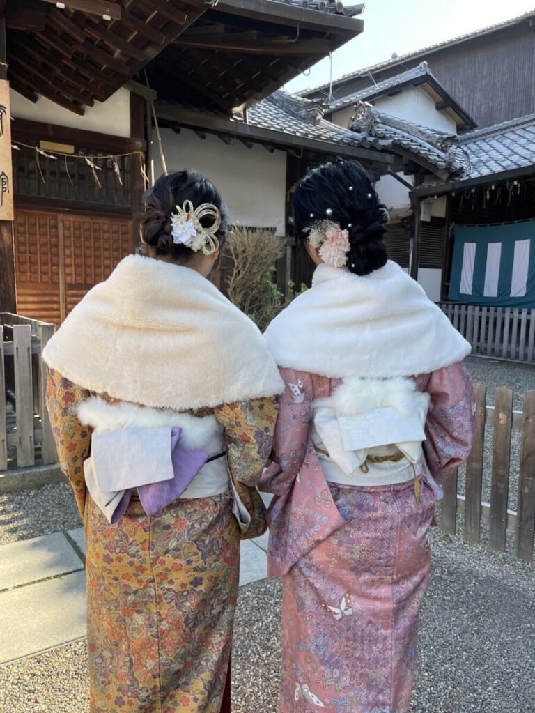 Introducing the characteristics of people who look good in kimonos, divided by gender! We also explain how to choose and wear a kimono according to your body type and personal color.