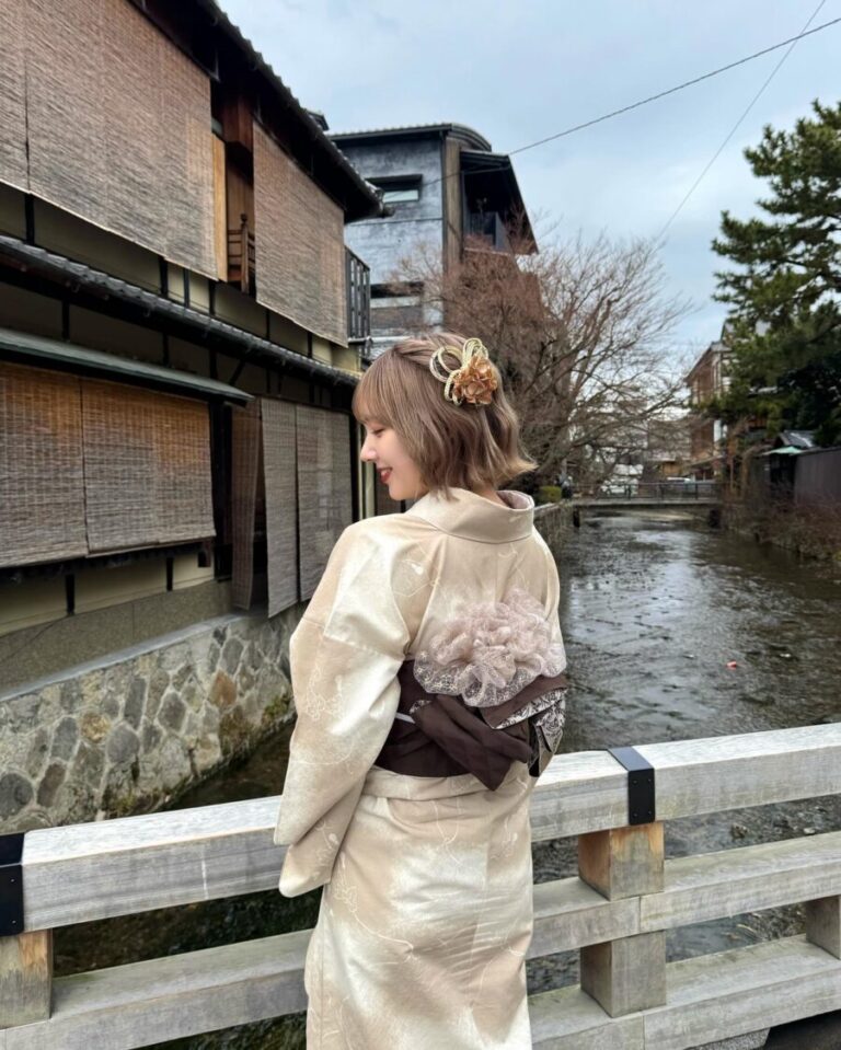 Classic vs trendy kimono in Kyoto: how to pick the right rental style for your trip