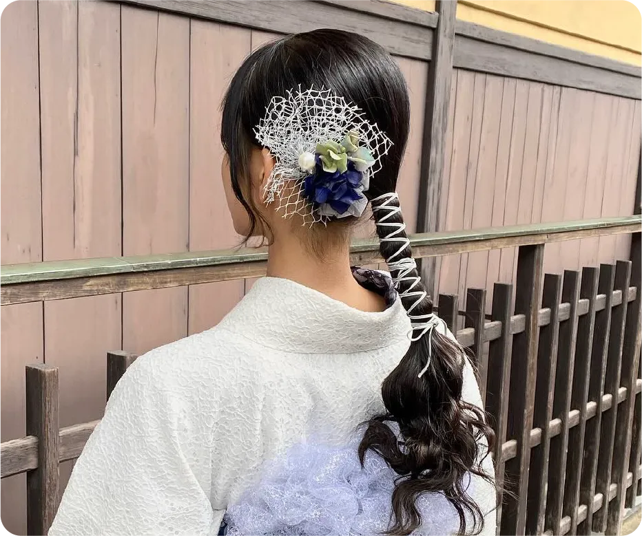 ポニーテールのヘアセット例1