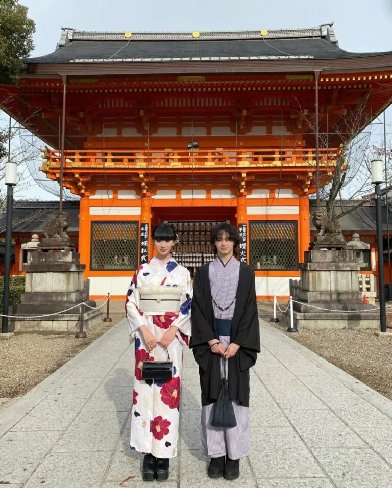 八坂神社の西楼門と着物レンタル｜京都東山観光