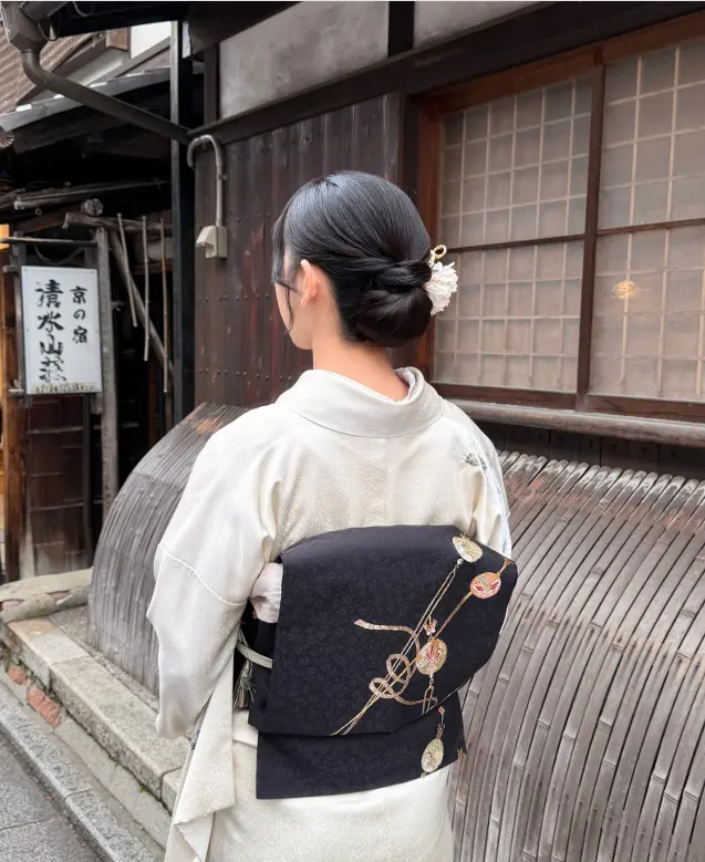 梨花和服のお太鼓結びコーディネート