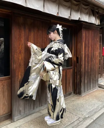 梨花和服のトレンドのワンホン着物コーデ！