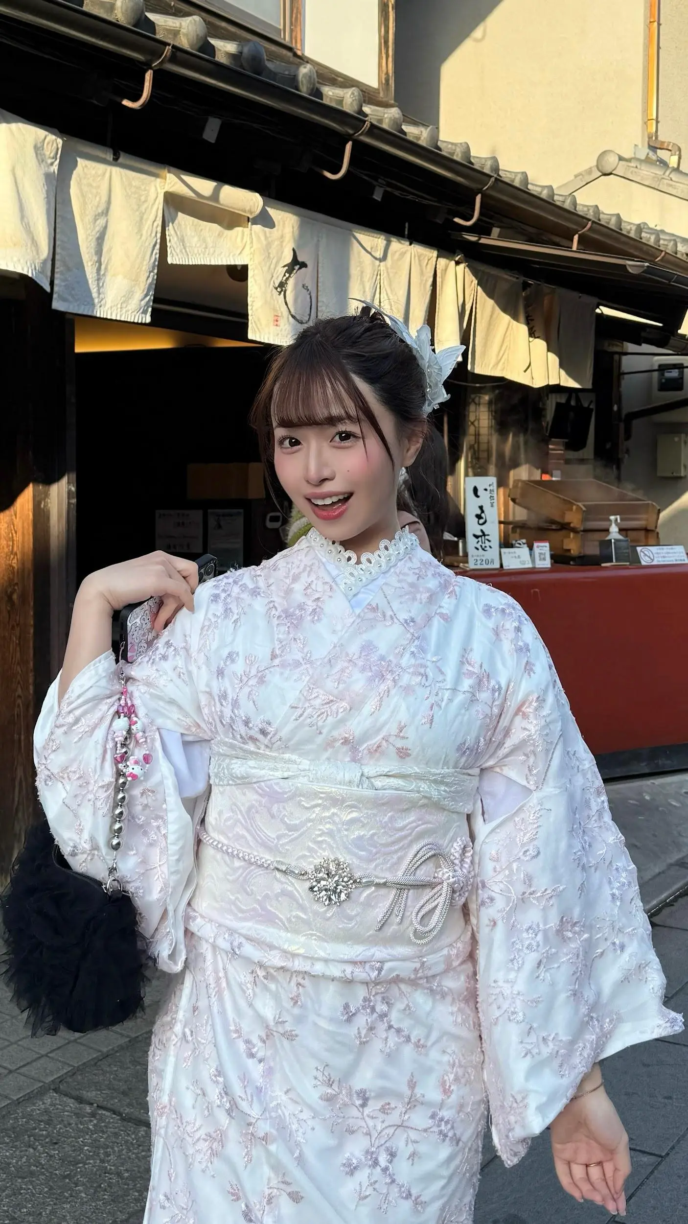 アイボリーのレース着物は甘く可愛く♡レース着物にチュールは必須‼︎