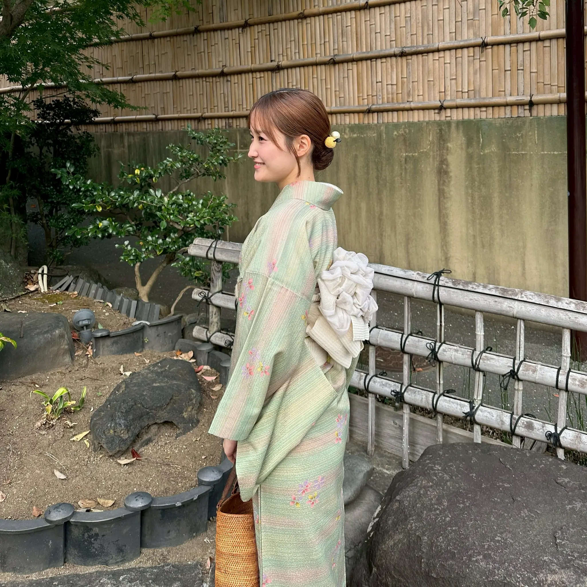 淡いカラーの着物がおすすめ！（パターン2）