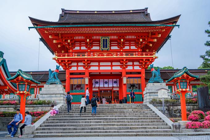 京都で着物レンタルをして八坂神社観光