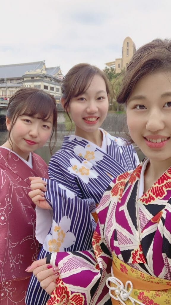 京都で着物レンタルをして鴨川観光