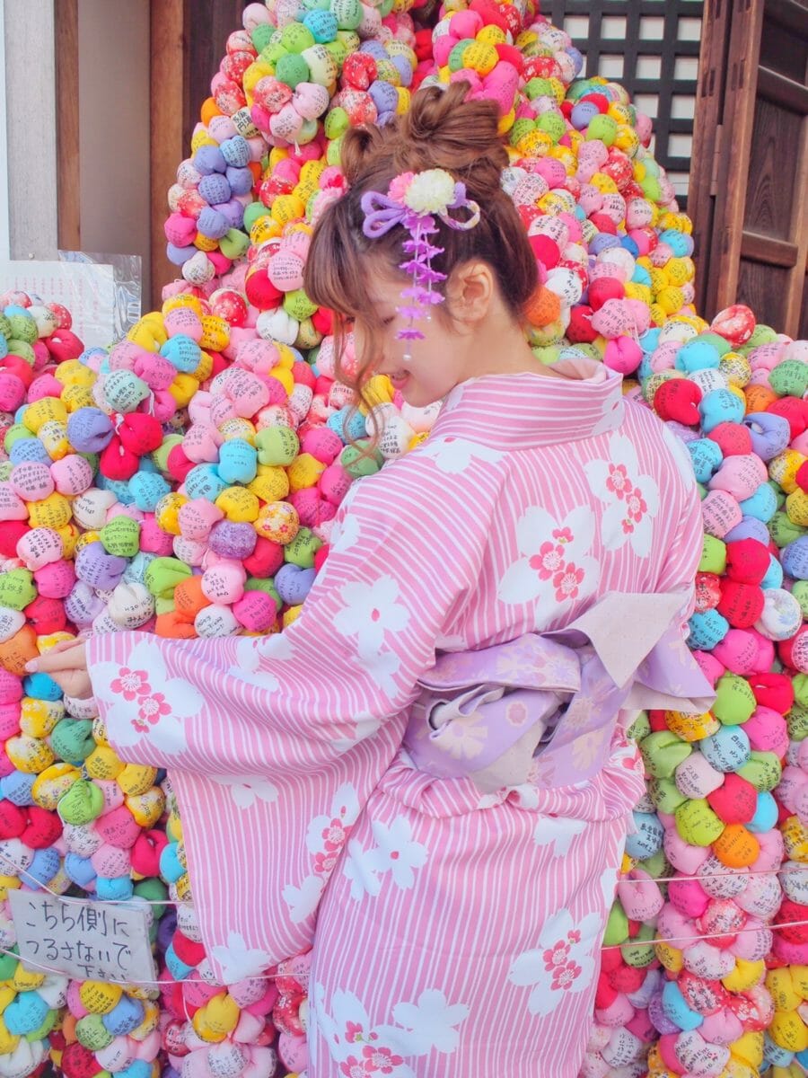 祇園で着物をレンタルしたらまずは八坂神社へ！