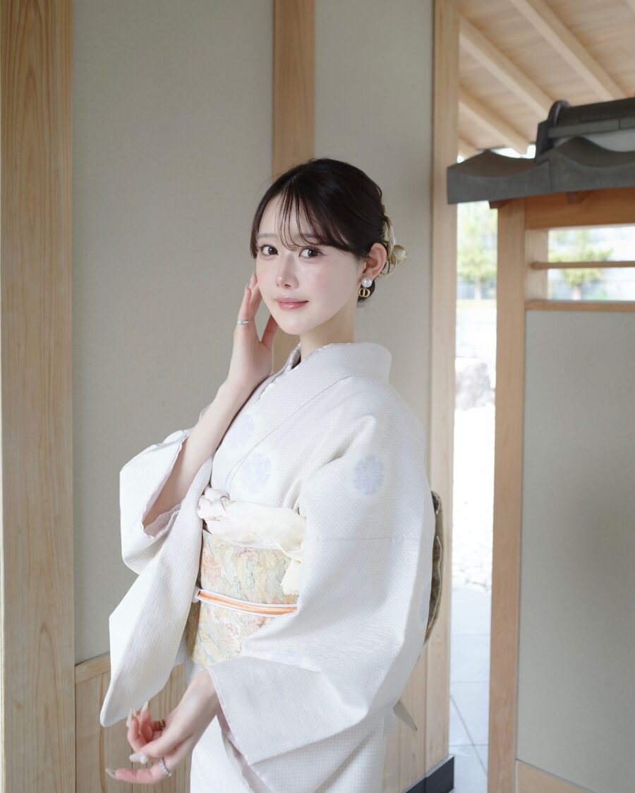 訪問着は30代でどう選ぶ？人気な色・柄の選び方や着用シーンを徹底解説