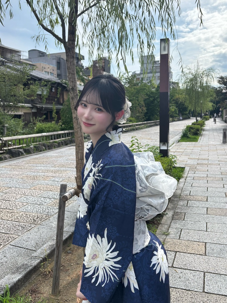 紺色の浴衣