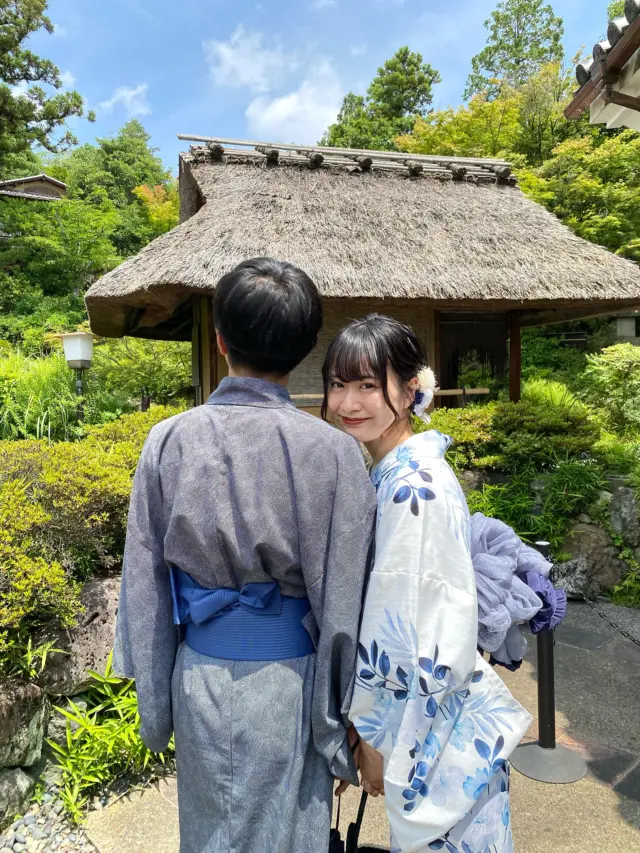 京都旅行の思い出に浴衣デート🤍
⁡
さり気なくお互いのコーデに
爽やかなブルーを取り入れたのがポイント️📝✨️
⁡
カップルプランならお得にレンタルができちゃいます😉🫶🏻
⁡
⁡
今年の京都もめちゃくちゃ暑いけど楽しい事がしたい〰️！🍉
⁡
という方は是非ご予約ください♡
⁡
⁡
この投稿が気に入ったら
いいねと保存で次の思い出作りの参考にしてください📝
⁡
⁡
京都×着物×かわいいを発信🫶🏻
➡︎ @rikawafuku_kyoto
　
お客様写真で着物レンタル+αな情報を発信📸
➡︎ @rikawafuku_album
　
嵐山アカウント🎍
➡︎ @rikawafuku_arashiyama
⁡
——————————————————————
⁡
✿ご予約について✿
予約はHPから24時間可能◎
前日までキャンセルも無料📝
プラン・オプション内容は当日でも変更できます🙆🏻‍♀️
⁡
︎✿About Reservations︎✿
 Reservations can be made 24 hours a day via our website◎
 You can cancel or change your reservation up to the day before for free️📝
⁡
✿預訂資訊✿
每天 24 小時均可透過網站進行預訂 ◎
可在前一天之前免費更改和取消 📝
⁡
———————————————————————
　
✿店舗アクセス✿
🎋嵐山店
　嵐電「嵐山駅」徒歩2分
　JR「嵯峨嵐山駅」徒歩6分
　
🏮祇園店
　京阪「祇園四条駅」徒歩2分
　
🍡清水寺店
　市バス「清水道」徒歩7分
⁡
⛩京都駅前店
　「京都駅」中央口　徒歩7分
　
　
　
　
どの店舗も観光地すぐ👟💨
　
着物レンタルなら梨花和服👘
　
#梨花和服 #浴衣レンタル #浴衣 #浴衣女子 #浴衣コーデ #浴衣ヘアアレンジ #浴衣デート #京都デート #花火大会 #夏祭り #京都 #京都観光 #京都旅行 #和服體驗 #和服出租 #kyoto #yukata