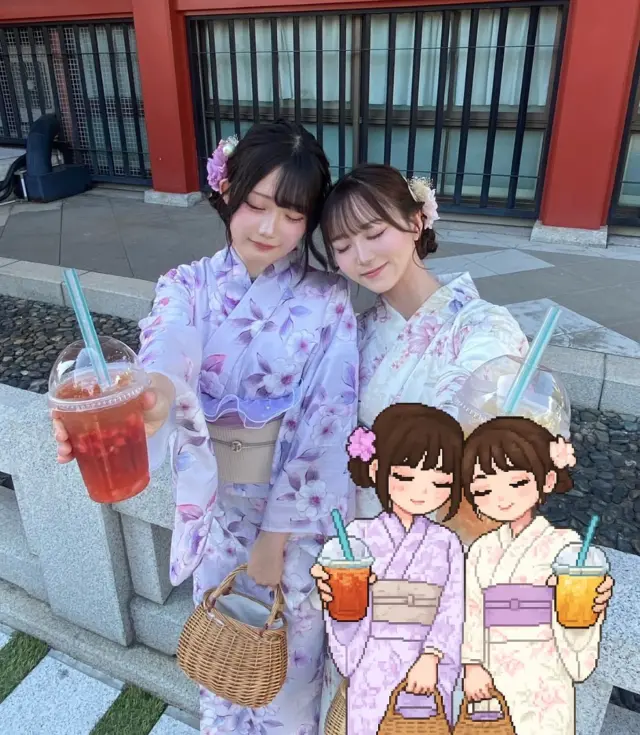 可愛くってキラキラしてて……

自分だけのコーディネートで毎秒可愛い私にっ💓

 投稿がいいなと思ったら「いいね」「保存」してね🫧
⁡
⁡
⁡
________________________𓈒𓂂❁
⁡
⁡
アカウントタグ付けして投稿してみてね🫶🏻✨
⁡
➡︎ @rikawafuku_kamakura
➡︎ @rikawafuku_album
⁡
皆さんの素敵なコーデも是非見せてください🤍
⁡
________________________𓈒𓂂❁
　　
⁡
【ご利用について】
⁡
最終受付時間15:30
最終返却時間17:30
※最終返却時間の17:30を1分でも過ぎると10分毎に1000円/人の延長料金が発生致しますのでご了承ください。
⁡
________________________𓈒𓂂❁
⁡
⁡
✤ おすすめプラン ✤
着物ヘアセットプラン
※草履も含みます
(梨花和服ではどのプランでも選び放題👘!!)
⁡
⁡
✤ Recommended Plans ✤
Kimono hair set plan
(Includes zori sandals. You can choose any plan as much as you want at rikawafuku👘)
⁡
⁡
✤ 推薦方案 ✤
和服发型套装计划
(包括凉鞋。您可以选择任何您喜欢的和服，与计划无关👘）
⁡
⁡
⁡
✤ オプション ✤【1つ各500円】
刺繍襟
レースインナー
チュール
帯締め
バッグ
へこ帯
アームウォーマー
お面(フォローとタグ付けで¥500→¥0✨)
⁡
⁡
⁡
✤ ご予約について ✤
予約は𝐻𝑃から24時間可能◎
前日まで変更・キャンセルも無料です📝
⁡
⁡
✤ 𝐴𝑏𝑜𝑢𝑡 𝑅𝑒𝑠𝑒𝑟𝑣𝑎𝑡𝑖𝑜𝑛𝑠 ✤
𝑅𝑒𝑠𝑒𝑟𝑣𝑎𝑡𝑖𝑜𝑛𝑠 𝑐𝑎𝑛 𝑏𝑒 𝑚𝑎𝑑𝑒 𝑓𝑟𝑜𝑚 𝐻𝑃 𝑡𝑜 24 ℎ𝑜𝑢𝑟𝑠 ◎
𝐸𝑛𝑔𝑙𝑖𝑠ℎ 𝑎𝑣𝑎𝑖𝑙𝑎𝑏𝑙𝑒 
⁡
⁡
✤ 關於預約 ✤
可透過網站預約24小時◎
中文支援
⁡
⁡
✤ 店舗アクセス ✤
⁡
📍神奈川県鎌倉市小町2丁目12-37 ティアイビルⅡ 2-B
⁡
鎌倉店⇨JR鎌倉駅徒歩4分
⁡
⁡
⁡
皆様のご予約お待ちしております🕊

#梨花和服 #鎌倉着物レンタル #鎌倉着物 #鎌倉観光 #江ノ島観光  #ドット絵  #ai加工  #ドットアート  #bereal  #デジカメ  #プリント倶楽部  #プリクラ倶楽部  #自撮り  #トレンド  #夏服コーデ  #夏休み  #ljkブランド  #jkブランド  #夏イベント  #浴衣  #ヘアアレンジ  #japan  #kamakura  #和服體驗  #和服出租  #和服美人