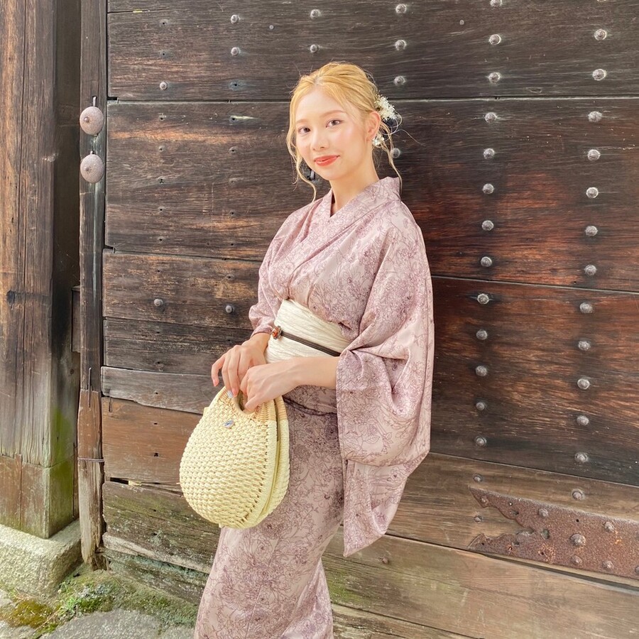 浴衣租借梨花和服的原創浴衣